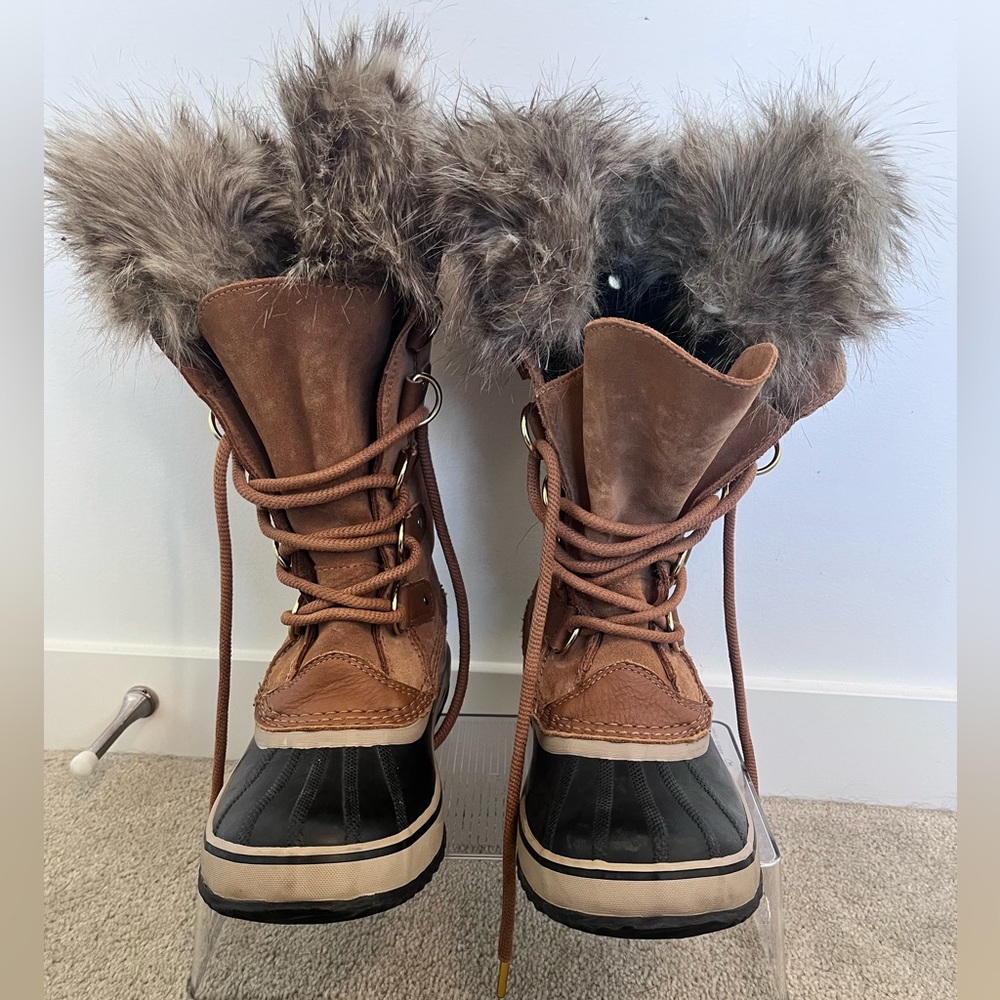 Sorel Joan of Arctic boots, size 6.5